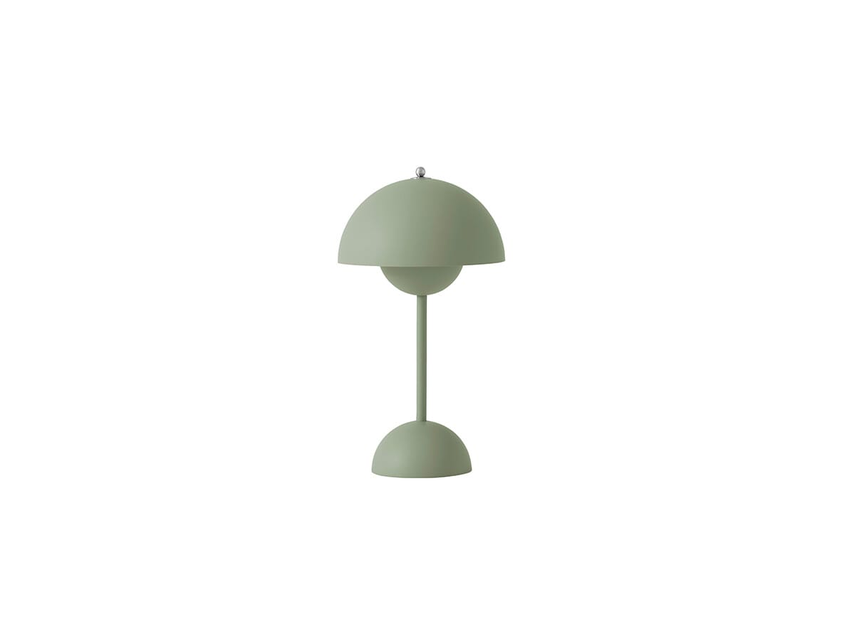 &Tradition - Flowerpot VP9 Portable Table Lamp Soft Green